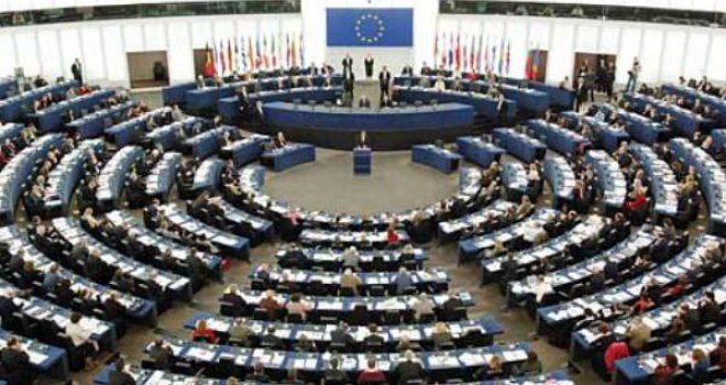 Evropski parlament: Glasanje o rezoluciji u Srebrenici na dnevnom redu u utorak