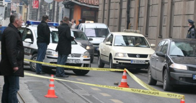 Crna vikend hronika: U centru Sarajeva teško povrijeđen pješak,  u Novom Gradu oružani obračun