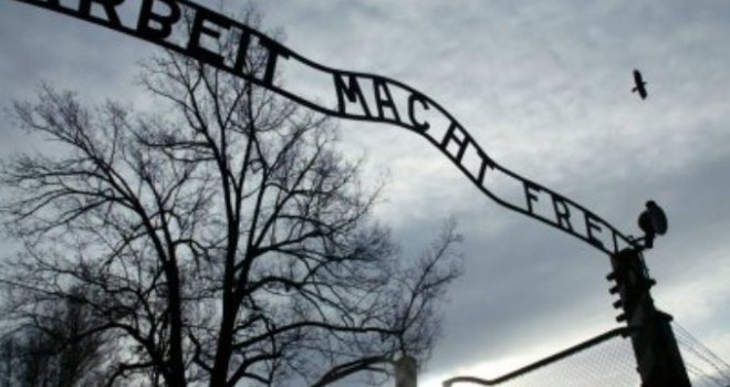 Židovi nakon komemoracije ostali zarobljeni u Auschwitzu