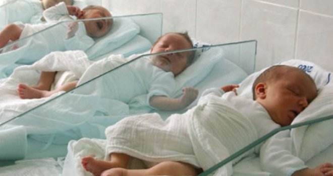 KCUS od 1. septembra uvodi obavezni pregled kukova i sluha novorođenčadi