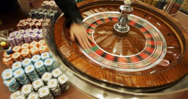 Hazarder Slavko u kockarnici: Ja ovdje gubim stotine hiljada eura, a ljudi nemaju šta da jedu, pa ja sam za ubiti...