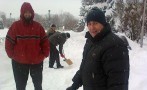 Vrijedni građani čiste naselja od snijega