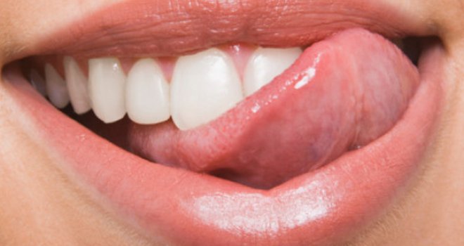 Bojite se stomatologa: Evo kako da se riješite kamenca i naslaga na zubima jednostavno i brzo