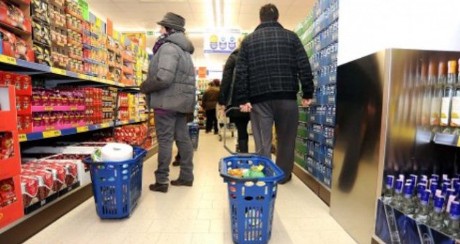 'Spoji kraj s krajem': Građani BiH kupuju samo osnovne namirnice, a ovo su porazne cifre potrošnje...