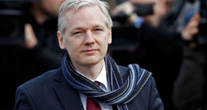 Naštetio kampanji  Hillary Clinton: Assangeu blokiran pristup internetu do kraja izbora u SAD