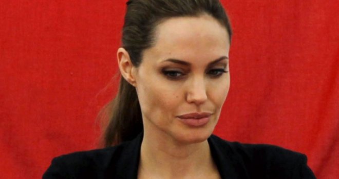 Angelina Jolie otkrila škakljive detalje o seksu s Bradom