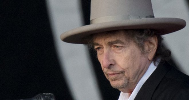 Bob Dylan prihvatio Nobelovu nagradu za književnost