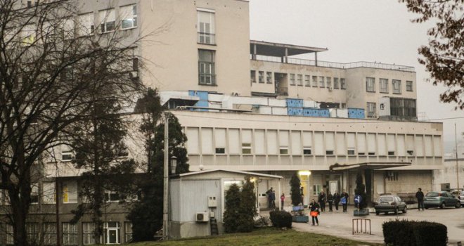 Panika na UKC Tuzla: Opreme za operacije ima za još nekoliko dana, doktori rade samo hitne slučajeve