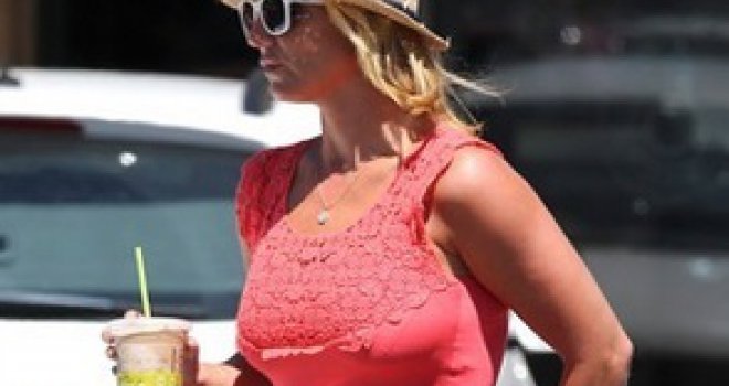 Sve gore i gore: Šta se dogodilo Britney Spears?