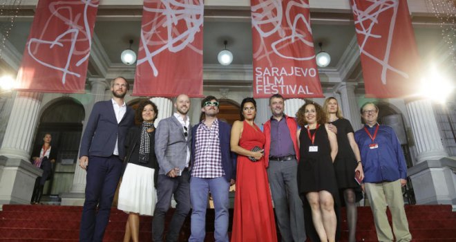 Ekipa filma 'Janje' na crvenom tepihu: O sunećenju i principu žrtvovanja