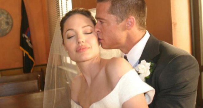 Potvrđeno je! Vjenčali se Angelina Jolie i Brad Pitt!