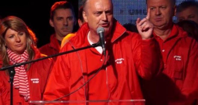 Lagumdžija: Ako vam je stalo do ove zemlje glasajte za SDP, a ukoliko želite bilo kakvu ili nikakvu BiH, onda slobodno glasajte za druge stranke