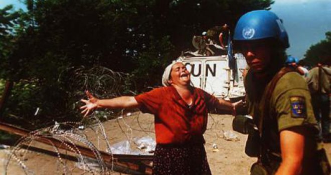 SAD i Britanija su žrtvovale Srebrenicu: Kad velike sile enklavu prepuste njenoj sudbini...