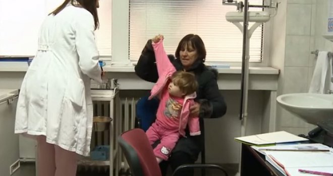 Roditelji u FBiH boje se vakcinisati djecu: Ima li razloga za strah?