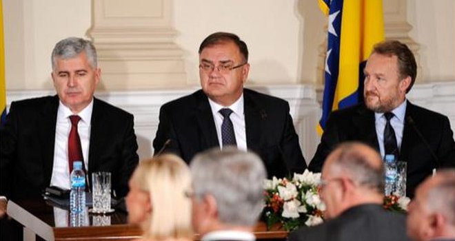 Konsultacije u Predsjedništvu BiH: Tri pisma idu u Haag