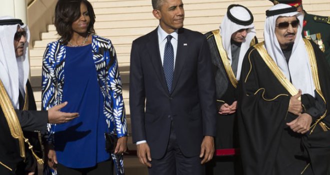 Michelle Obama došla u zvaničnu posjetu Saudijskoj Arabiji i nije pokrila  glavu: Digla se prašina!
