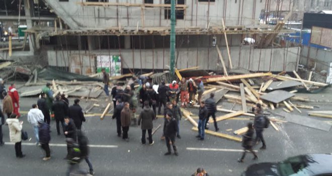 U ulici Hiseta srušila se skela, dvije osobe poginule