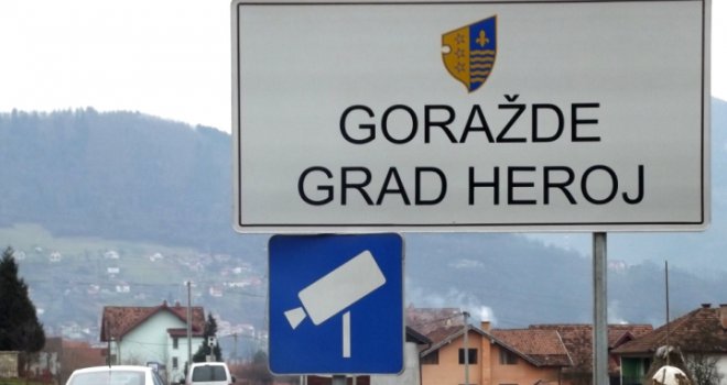 Strava kod Goražda: Ubio majku, očuha i nanu, pa se predao policiji