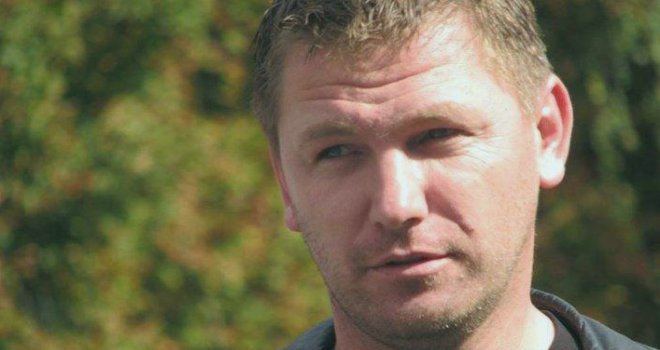 Tuzlak Danijel Senkić na salušanju u policiji zbog statusa na Facebooku