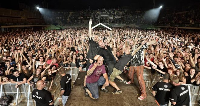 DEPO Portal vas vodi na koncert: Osvojite ulaznice za punk rock spektakl Hladnog piva u Domu mladih