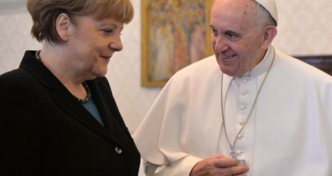 Kome će pripasti Nobel za mir - papi Franji ili Angeli Merkel? Opklade i spekulacije već uvelike 'pljušte'