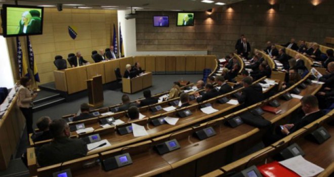 Opoziv odluke o referendumu u RS-u traži 17 delegata Doma naroda FBiH