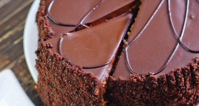 Rapsodija za nepce: Preukusna čokoladna torta bez brašna koju morate isprobati