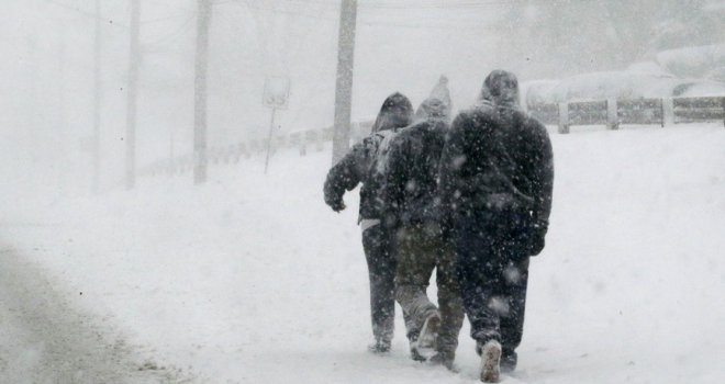 Vrijeme danas: Na širem području BiH pada snijeg, u Sarajevu i dalje minusi