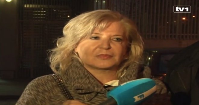 Vasvija Vidović ogorčena: Od kad to Predsjednica Suda sjedi sa glavnim tužiocem u SIPA-i?! To nema nigdje!