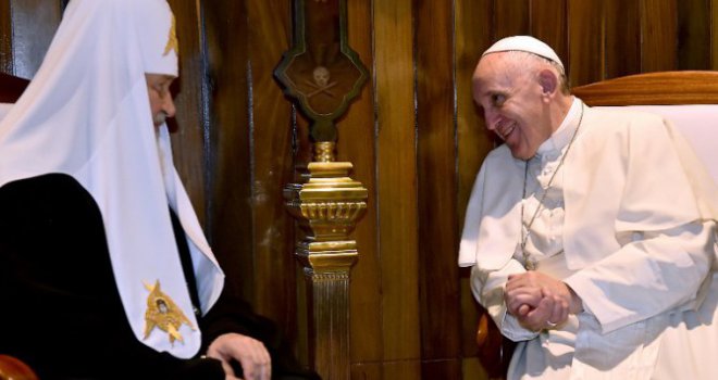 Prvi susret nakon raskola 1054.: Papa Franjo se sastao s poglavarom Ruske pravoslavne crkve
