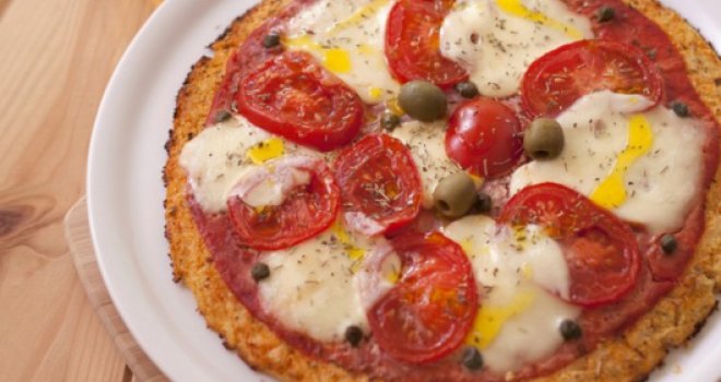 Recept za pizzu od 300 kalorija za uživanje bez grižnje savjesti