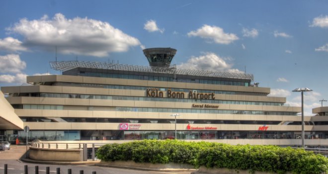 Nijemci u panici: Obustavljeni letovi na aerodromu u Kölnu