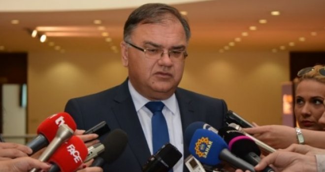 Mladen Ivanić: Bakir Izetbegović i Milorad Dodik podržavaju jedan drugog, jedan bez drugog ne mogu...