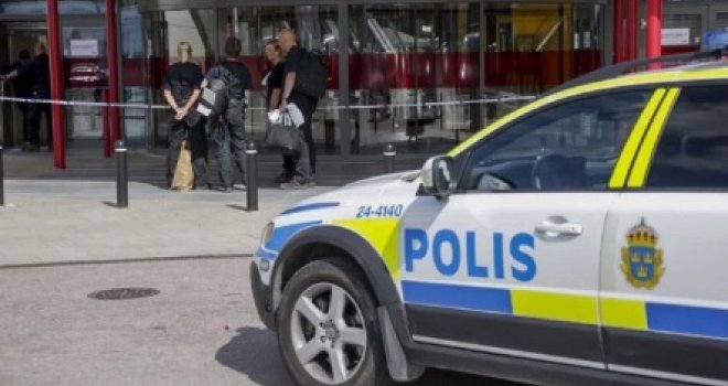Napad u Švedskoj: Pucnjava u trgovačkom centru, napadač u bijegu