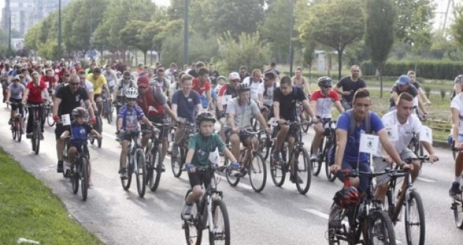 Više od 2.000 učesnika na promotivnoj vožnji 'Giro di Sarajevo'