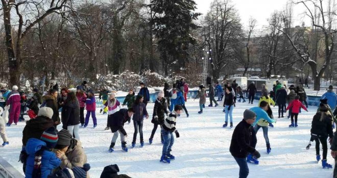 Sutra posljednji dan 'Ledene čarolije Općine Novo Sarajevo' na Vilsonovom šetalištu