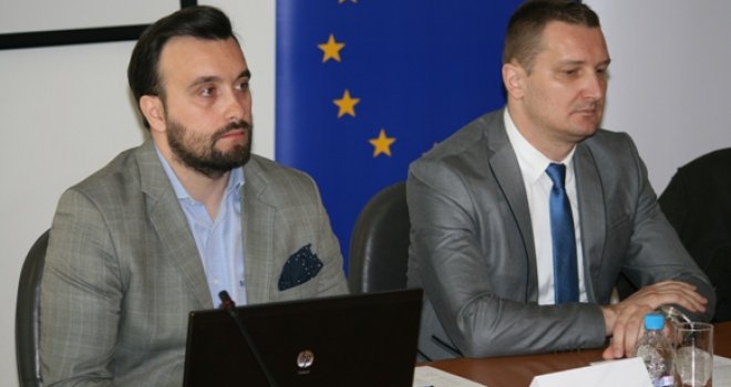 Održana javna rasprava o saradnji između Vijeća ministara BiH i nevladinih organizacija