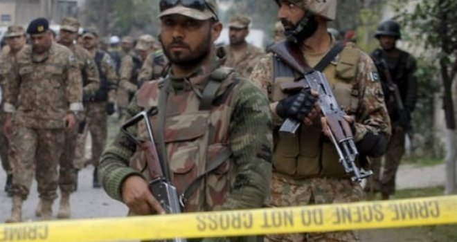 Napad ISIL-a u Pakistanu: Bombaš samoubica raznio se na svetištu, 75 poginulih, na stotine povrijeđenih 