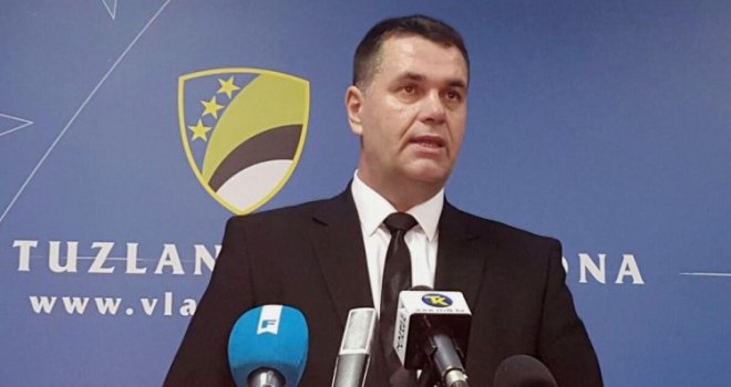 Fazlić isključio iz SDA deset poslanika koji su glasali za smjenu Vlade TK-a i uveo povjereništva u općinske odbore