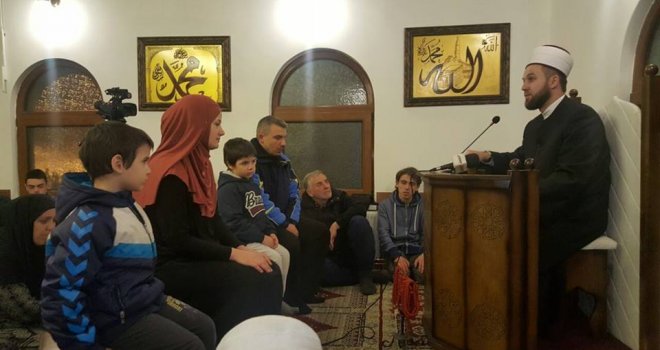 Cijela porodica Novaković iz Beograda prešla na islam: Sinčići dobili imena Esad i Hamza, a onda je uslijedilo šerijatsko vjenčanje