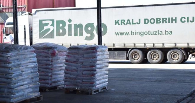 Kompanija Bingo 'pogurala' Semberiju i podijelila sadni materijal članovima Zadruge 'Agrofarmer' iz Janje