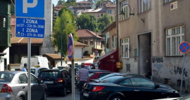 Javni parking u Sarajevu naplaćivat će se 24 sata dnevno, čak i nedjeljom i praznicima