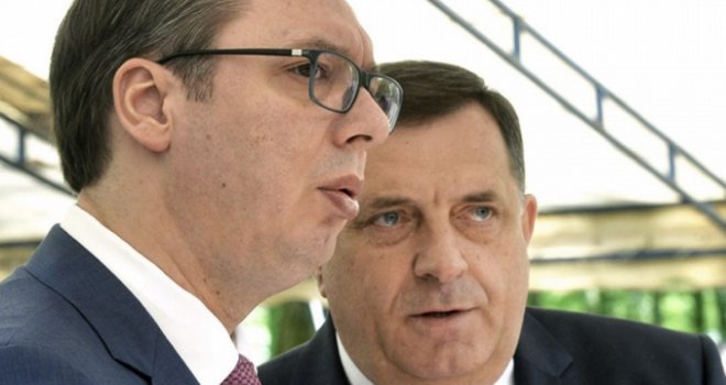 Ništa bez 'domaćinskog ručka': O čemu su poslije komemoracije razgovarali Vučić i Dodik?