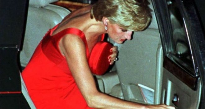 Princeza Diana svaki put je radila istu stvar pri izlasku iz auta, a evo i zašto