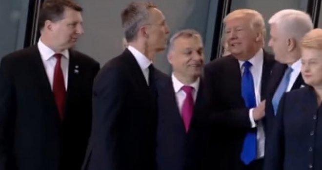 Diplomatski skandal tokom NATO samita: Pogledajte šta je Trump uradio crnogorskom premijeru!