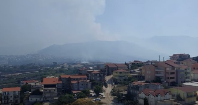 Snimak otkriva da požar još prijeti: Pogledajte kako izgleda dio Splita nakon razorne vatre
