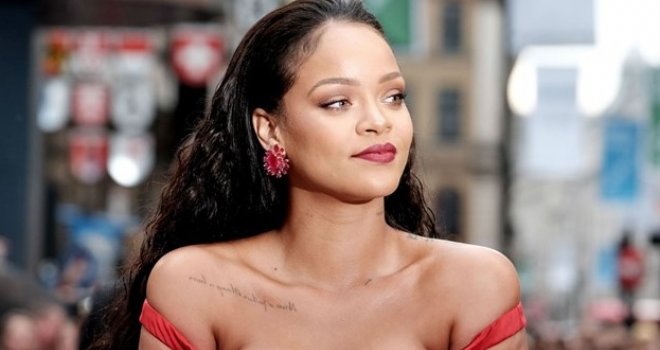 Sada je potvrđeno: Rihanna je trudna, čestitala joj prijateljica Bella Hadid