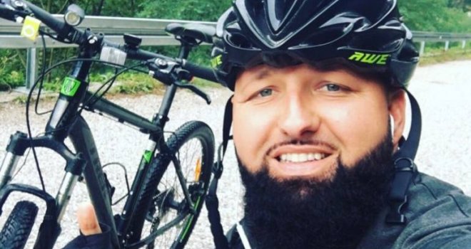Efendija na biciklu: Kako sam okrenuo novu stranicu u životu, pronašao ljubav i postao nova osoba