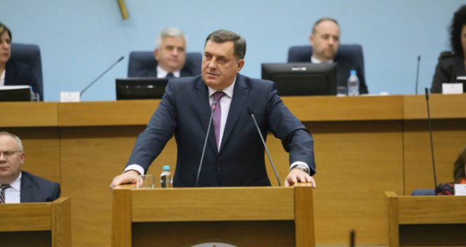 Dodik u novom jurišu na Izetbegovića: Srbijo, proglasi ga personom non grata!