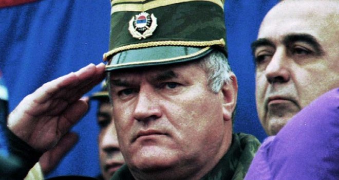 Od kninskog komandanta '91. do bjegunca u bejzbol kapi u Lazarevu: Ovako je izgledao ratni život Ratka Mladića